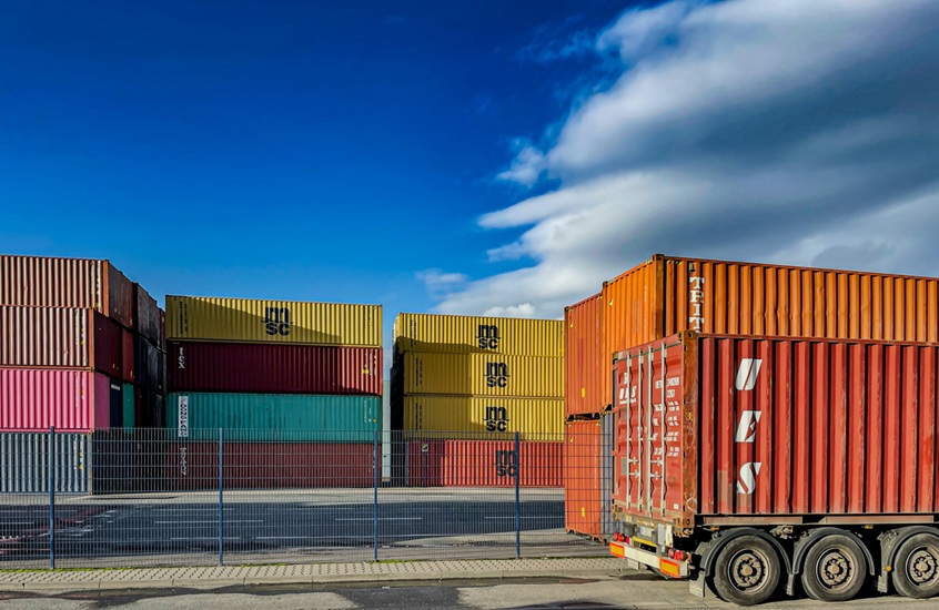 Containers in Modern Computing: A Complete Guide - chandanadev.com